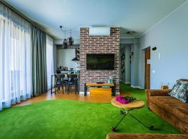 The Golfer Apartment with Jacuzzi, hotel perto de Liberty Technology Park Cluj, Cluj-Napoca