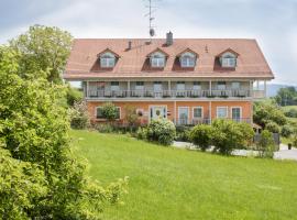 Landhotel Eibl, guest house sa Röhrnbach