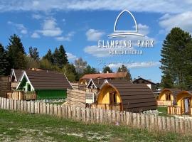 Glamping Park, hotel v destinaci Mönichkirchen