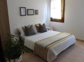 Casa Vacanze Giorgetta 2-3 piano, hotel in Chioggia