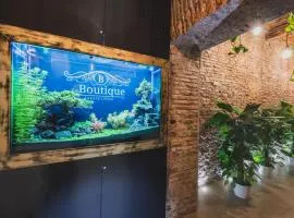 Le Boutique Luxury Rooms diffused in Historic Center