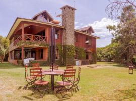 Ol-Kine Cottage at The Great Rift Valley Lodge & Golf Resort Naivasha โรงแรมในไนวาชา