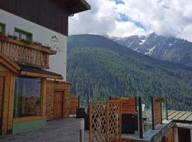 Hotel Riva Sport & Wellness, hotel v destinaci Vione