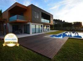 Villa Vitoria - by LovelyStay