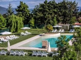 Umbriaverde Sporting & Resort, hotell i Massa Martana