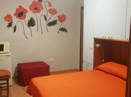 B&B Girasole, готель з парковкою у місті Коллеферро