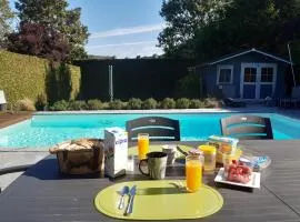 CHEZ NOUS