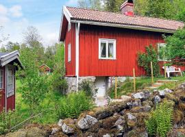 6 person holiday home in HEN N, chata v destinácii Henån