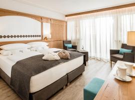 Giardin Boutique Hotel B&B, hotel di Selva di Val Gardena