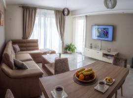 Ralux apartman Tivat, hotel near Saint Sava Church, Tivat