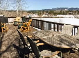 Cedar Lane Getaway
