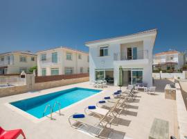 Shaye Front Line Villa &ndash; hotel w mieście Protaras