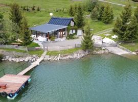 Traditional Casa Pescarului langa lac cu ponton, alojamento na praia em Colibiţa