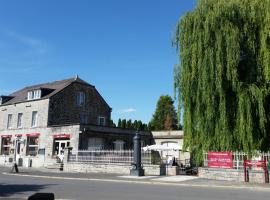 HOTEL L'AMERIVIERE***, three-star hotel in Aubrives