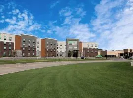 Holiday Inn & Suites Sioux Falls - Airport, an IHG Hotel