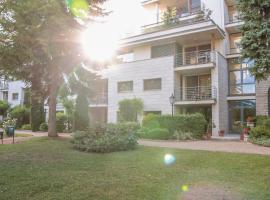 The Bluedeck Wellness Apartment, hotell i Balatonfüred