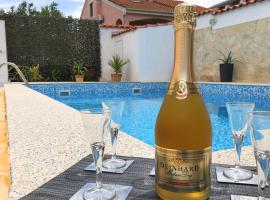 Villa Sanda with Private Pool, vacation home in Zadar