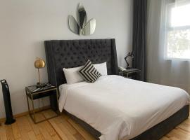 Suites Alcazar, inn in Mexico City