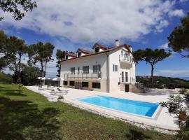 Villa De Ruschi, bed & breakfast a Montacuto