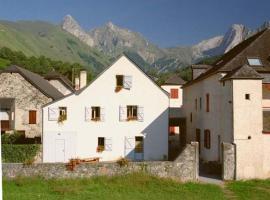 Maison Despourrins – hotel w mieście Accous