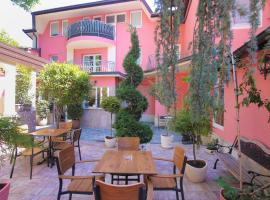 Boutique Hotel Asteria, hotel en Liubliana