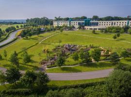 Fota Island Hotel and Spa: Fota Island şehrinde bir otel