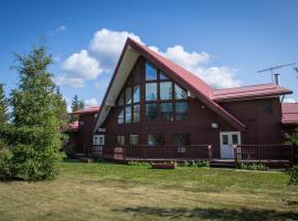 Bedrock Motel, hotel i Mayo