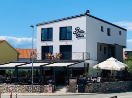 Apartmani Bella Vista, golfový hotel v destinaci Njivice