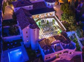 Villa Guadalupe: Málaga'da bir otel
