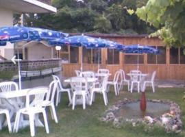Krimski Guest House and Bungalows, hotel in Byala
