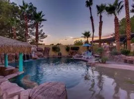 Villa Gordal - Enormous Villa in Las Vegas with 39 Sleeps
