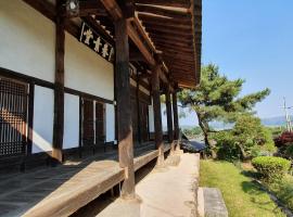 Ahndong Kimjongtaek Yangsodang, hotel in Andong