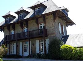 LE CHALET SUISSE - Chambre aux fleurs, B&B in Le Vicel