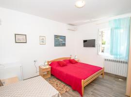 Guest House AB Adria Home, hotel in Rovinj