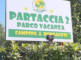 Camping Parco Vacanza Partaccia 2, hotel i Marina di Massa