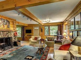 Ishkode Chalet, hotel i Eagle River