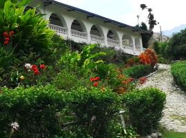 Hostería La Eterna Primavera, hotel cerca de Caída, Huigra