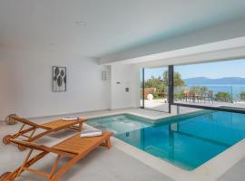 Villa Bue Moon, hotel din Podaca