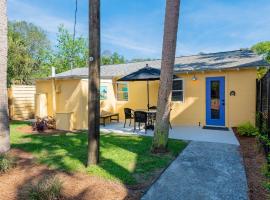 Folly Vacation Laid Back Casual Beach Bungalow 209-B, cabaña o casa de campo en Folly Beach