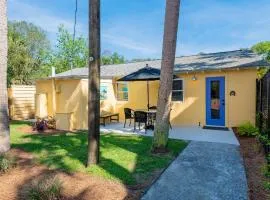 Folly Vacation Laid Back Casual Beach Bungalow 209-B