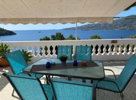 Villa Loula Apartment II，位于波罗斯的酒店