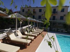 Bay's, serviced apartment in Spetses