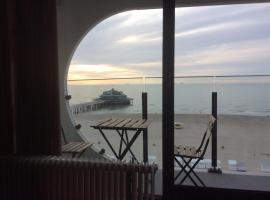 Isola Bella, beach rental in Blankenberge