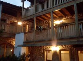 Romantic Boutique Hospitality, B&B in Revine Lago