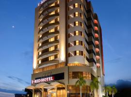 E-RED HOTEL KUANTAN, отель в Куантане