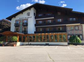 Hotel Berghof, hotel v destinaci Berg im Drautal