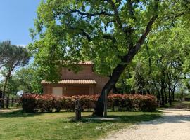 Casina Miriano, villa í Castiglione del Lago