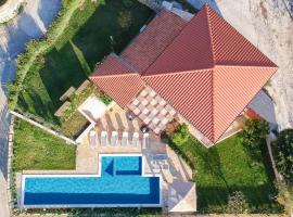 Vacation house Mater, ξενοδοχείο με πάρκινγκ σε Žrnovnica