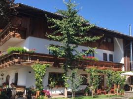 Ferienwohnung Heideggerhof, hotel v destinaci Thaur