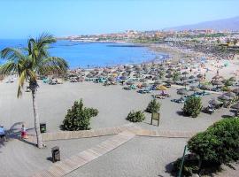 Guest House Beach & Fun, hotel en Playa de las Américas